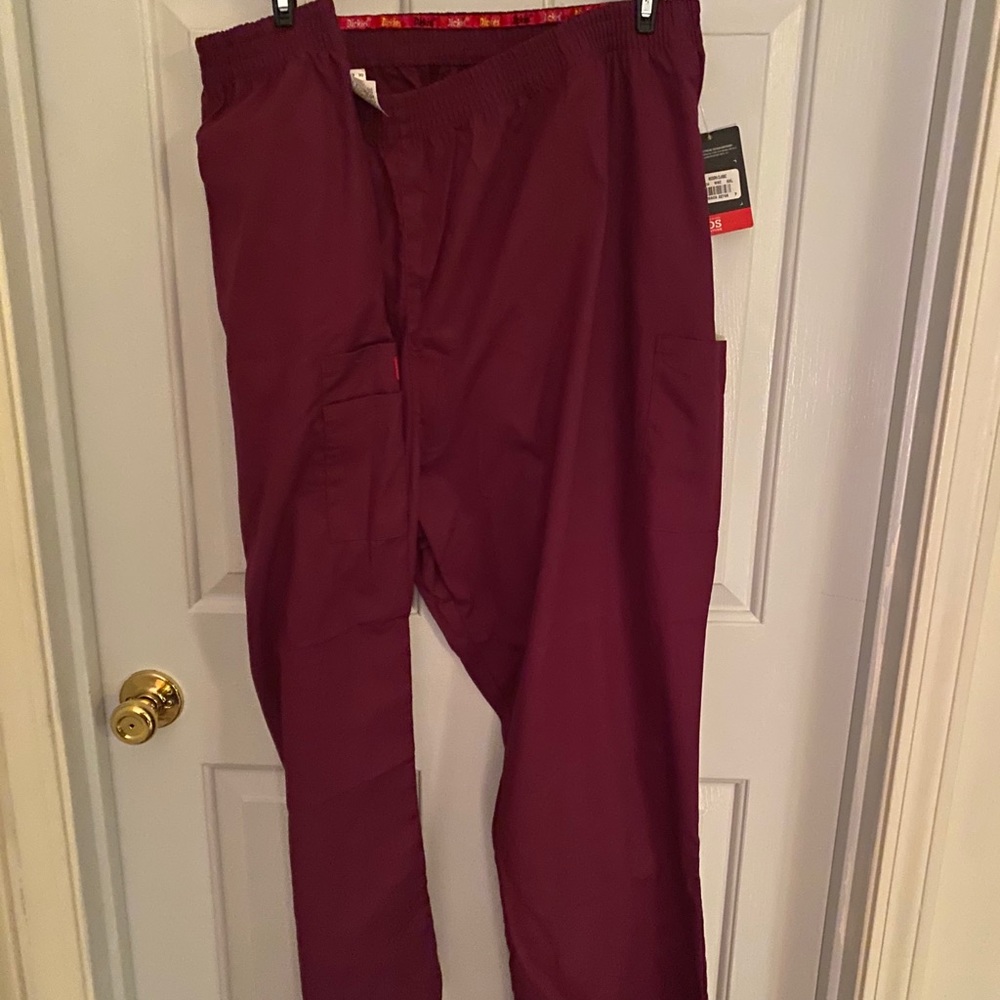 NWT plus size scrub pants